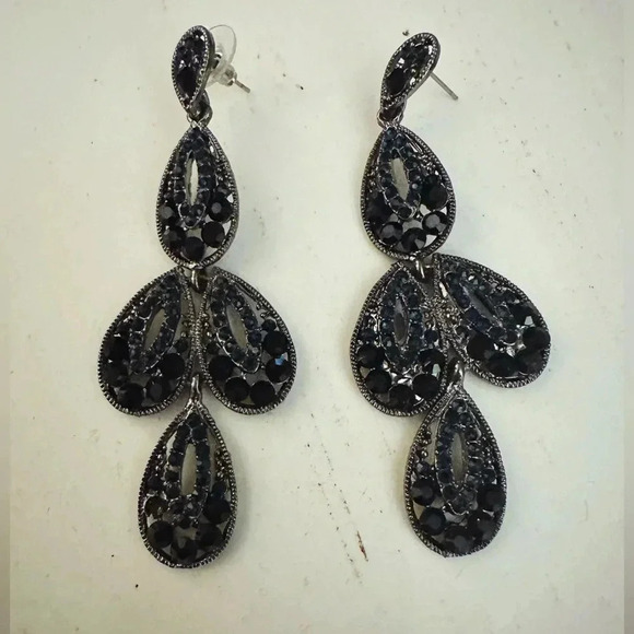 Deep Sapphire Rhinestone Earrings - Picture 3 of 3